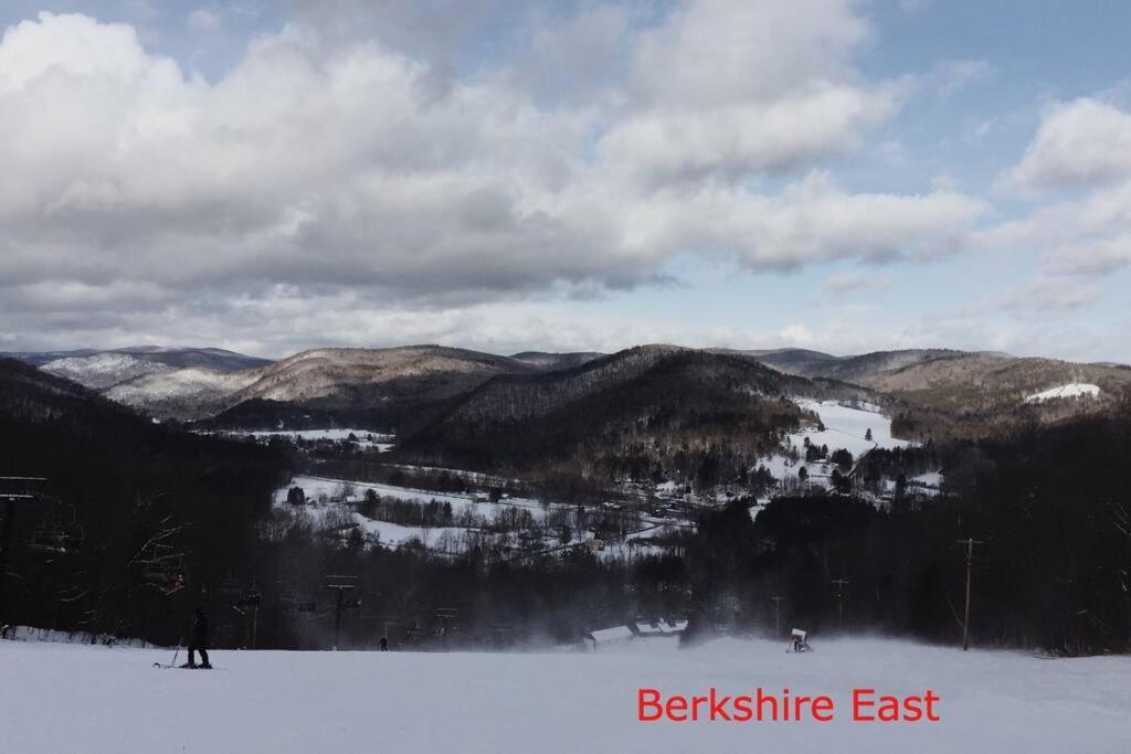 2 Bed Berkshire Getaway @ Apartment Stephentown